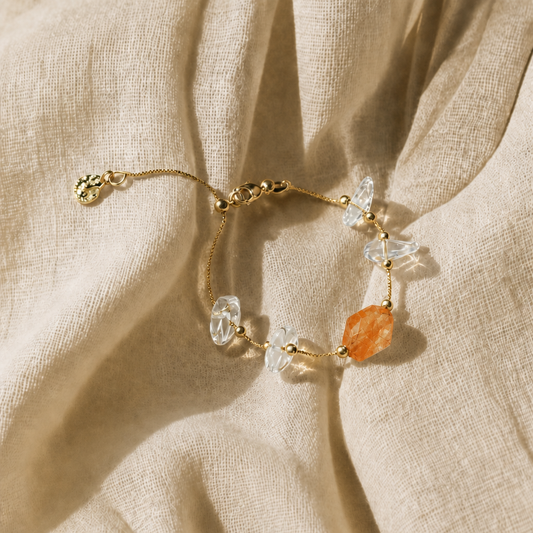 Seren · Kindle · Red Amphibole Bracelet | Peace Piece