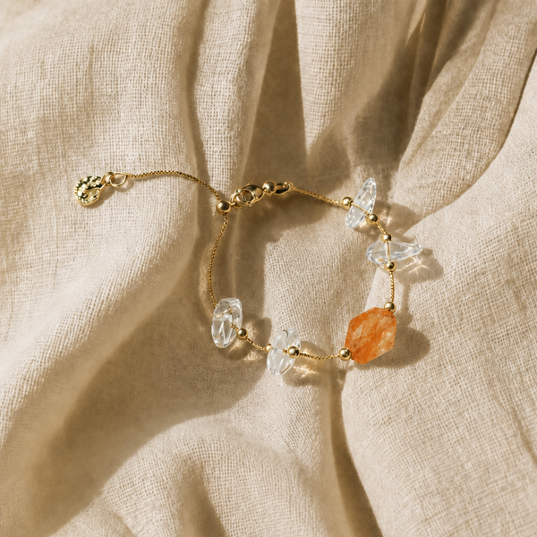 Seren · Kindle · Red Amphibole Bracelet | Peace Piece